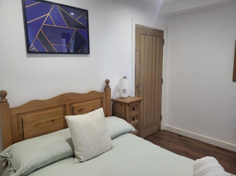 Modern Apartment Нотингам Екстериор снимка